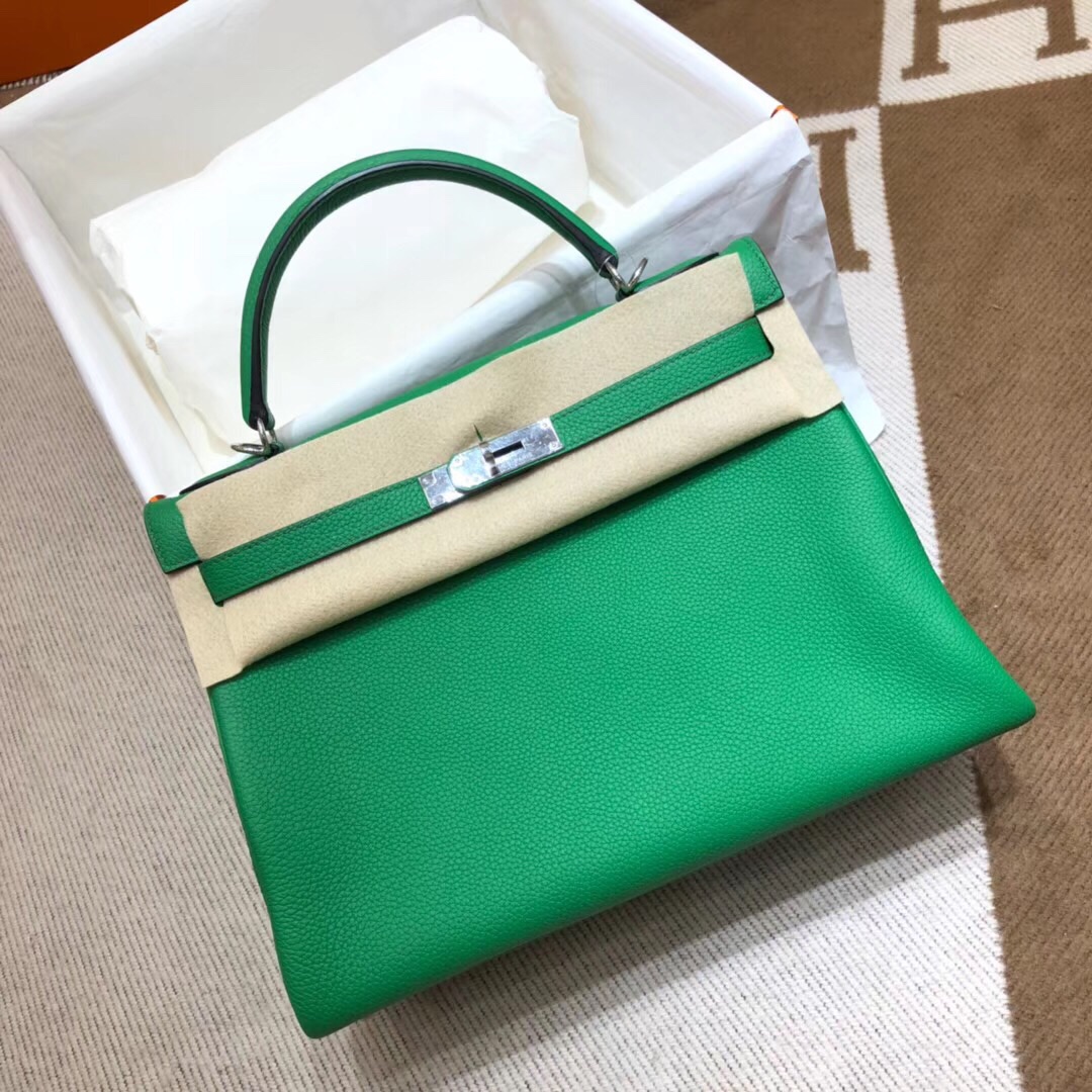 Hermes Kelly 28cm Handbag Shoulder Bag in Green Togo Leather